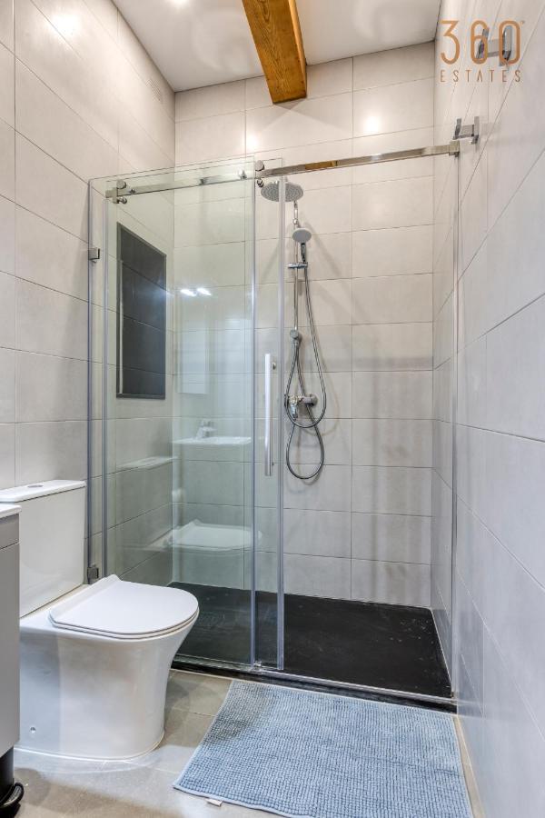 A Lovely 1Br Home With Balcony Just Off The Coast By 360 Estates Saint Julian's Ngoại thất bức ảnh